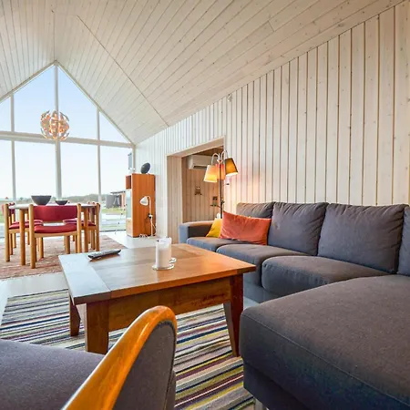 Dom wakacyjny Two-bedroom In