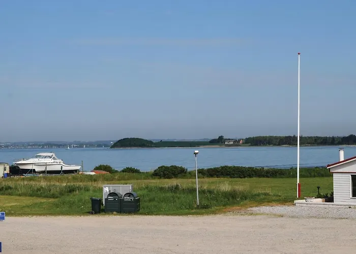 Two-bedroom In Holiday home *